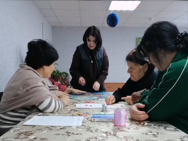 Подопечным КЦСОН Адыгейска рассказали о культуре и традициях населяющих Адыгею народов