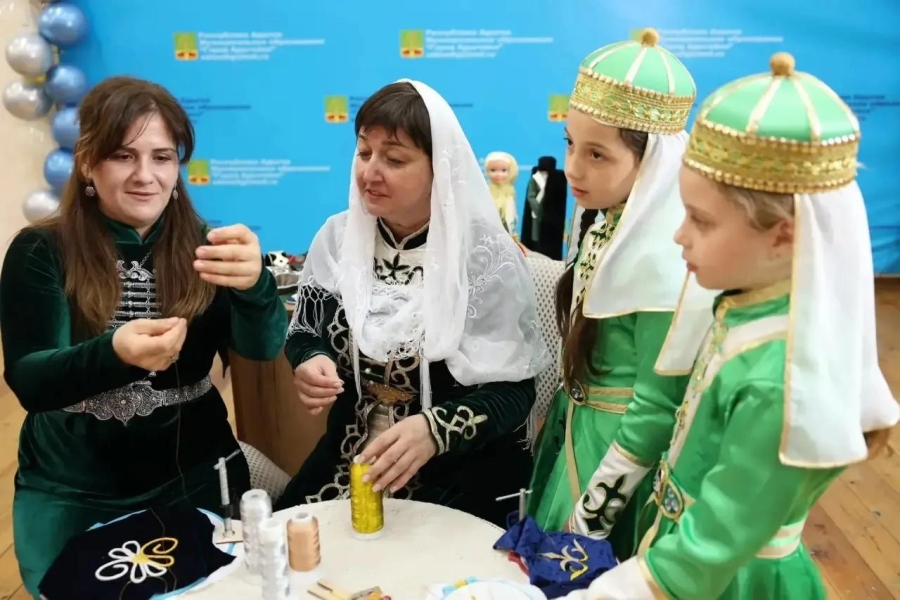  Учитель из Гатлукая представила Адыгею на всероссийском конкурсе